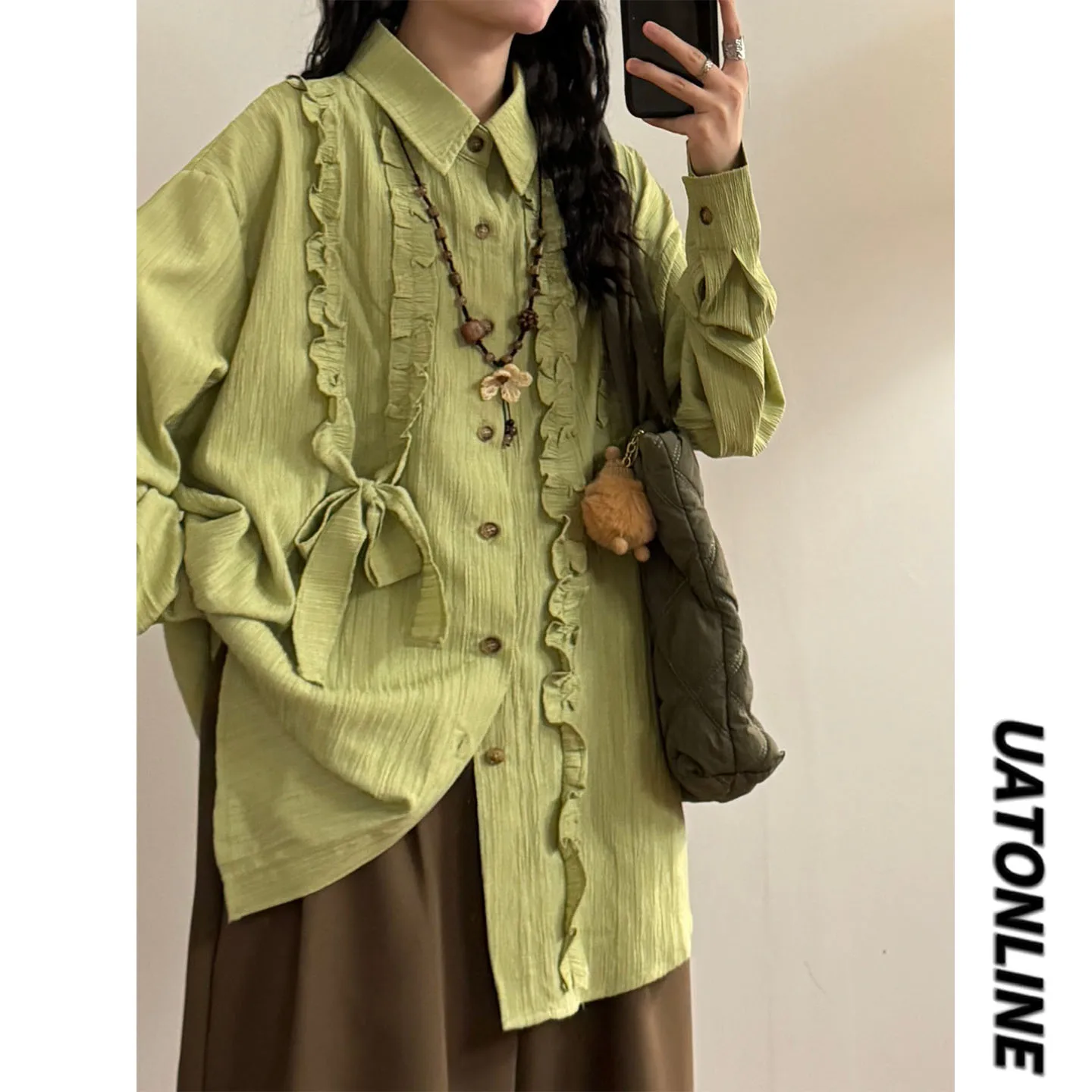 Свободная длинная рубашка UATONLINE: осенне-зимняя повседневная модель с асимметричным деревянным узором, художественный дизайн для молодых женщин
Свободная длинная рубашка UATONLINE: осенне-зимняя повседневная модель с асимметричным деревянным узором, художественный дизайн для молодых женщин