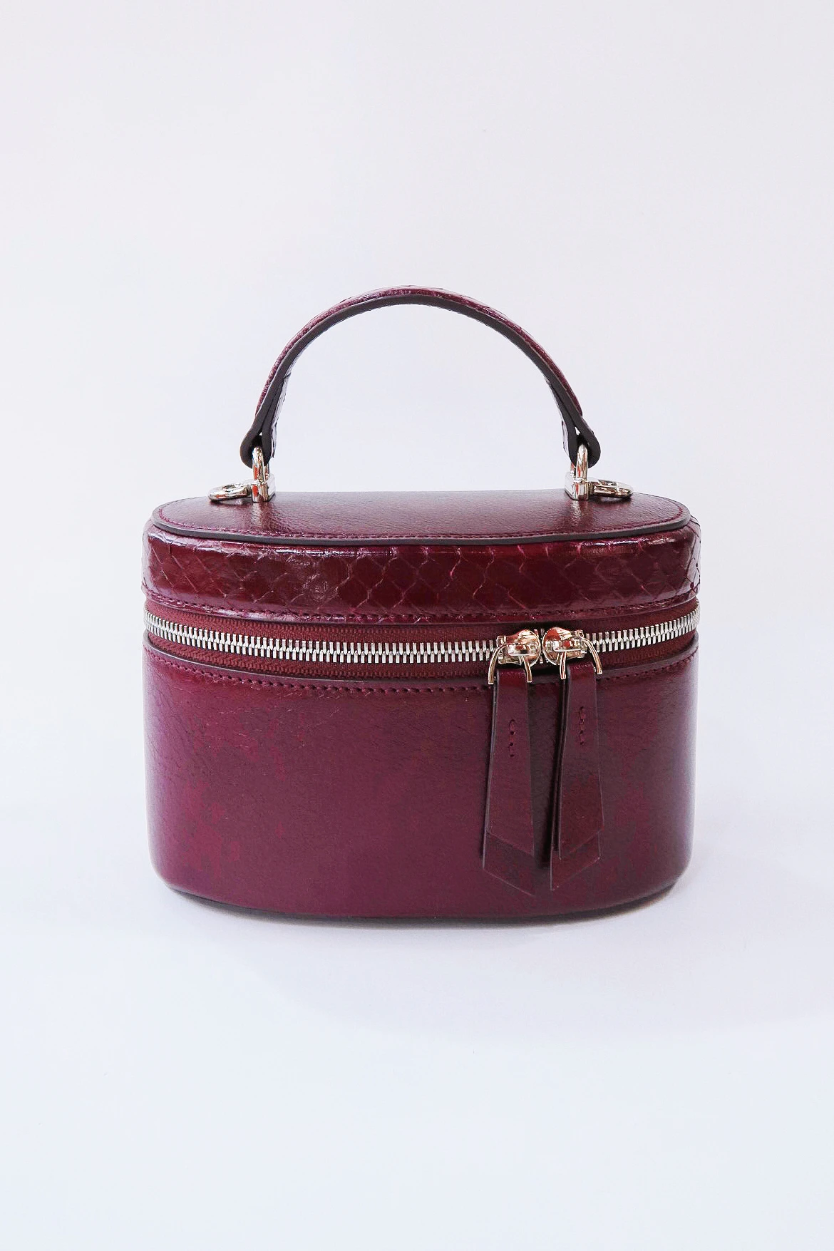 2024NewStyleSmallBoxBagSummerNewDesignHandholdCrossbodyShoulderBagWomen'sBagFemale'sBagRealSnakeskinLeatherCowhideLeather
2024NewStyleSmallBoxBagSummerNewDesignHandholdCrossbodyShoulderBagWomen'sBagFemale'sBagRealSnakeskinLeatherCowhideLeather