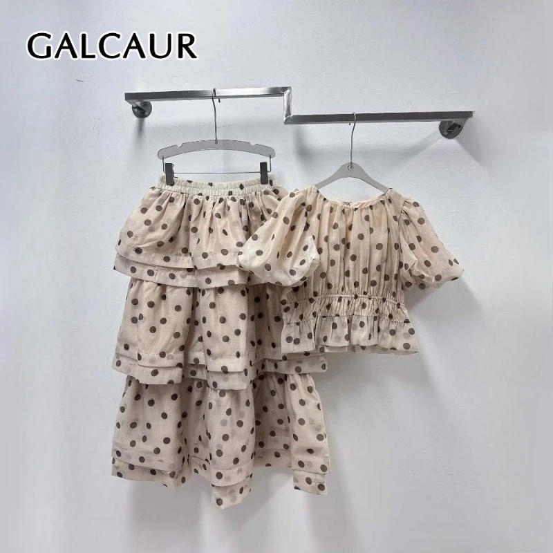 GALCAUR Solid Spliced Wave Point Two Piece Sets for Women O Neck Short Sleeves Top High Waist Patchwork Ruffles Skirt Set Female 
GALCAUR Solid Spliced Wave Point Two Piece Sets for Women O Neck Short Sleeves Top High Waist Patchwork Ruffles Skirt Set Female
