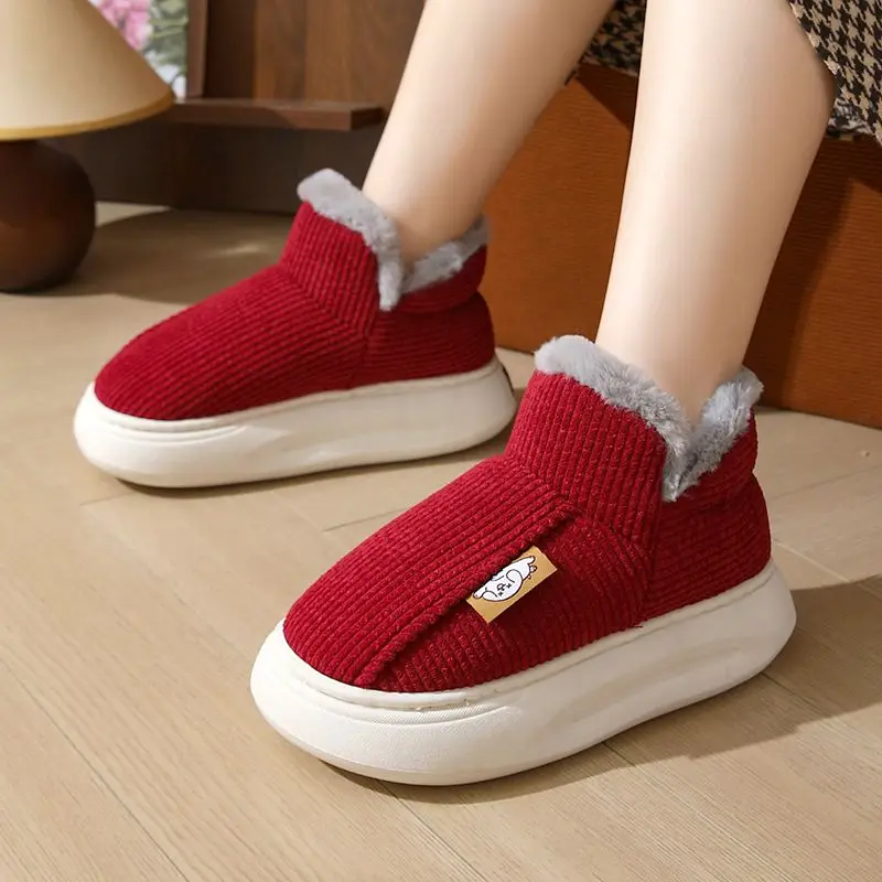 Winter Warm Plush Lined Slippers for Men and Women, Thick Soled Slippers, Anti Slip Indoor and Outdoor Cotton House Shoes
Winter Warm Plush Lined Slippers for Men and Women, Thick Soled Slippers, Anti Slip Indoor and Outdoor Cotton House Shoes