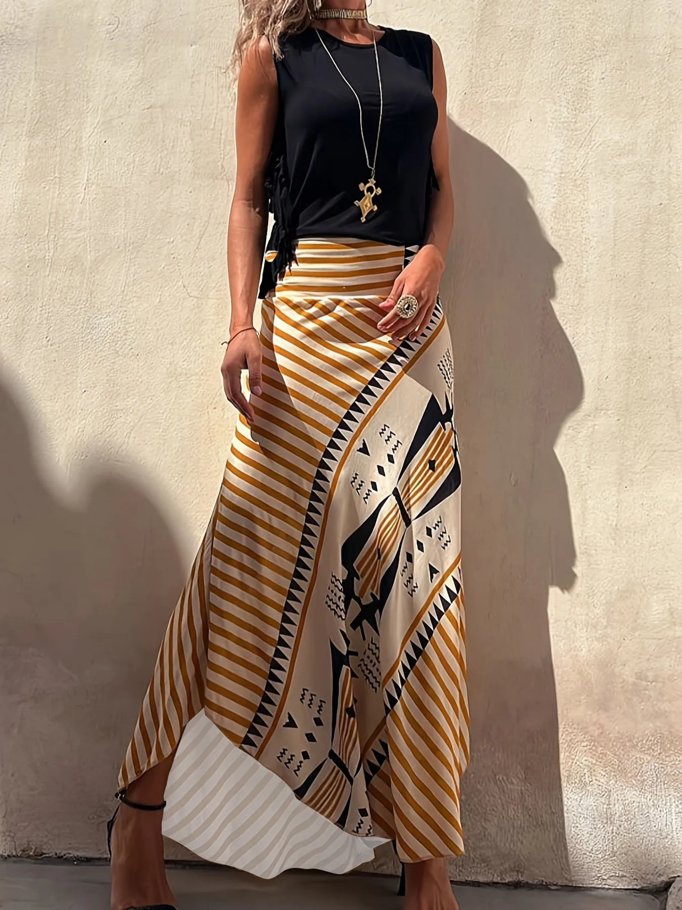 Women's Elegant Striped Midi Skirt, Hip-Hugging A-Line Romantic Long Skirt, Suitable for All Seasons
Women's Elegant Striped Midi Skirt, Hip-Hugging A-Line Romantic Long Skirt, Suitable for All Seasons