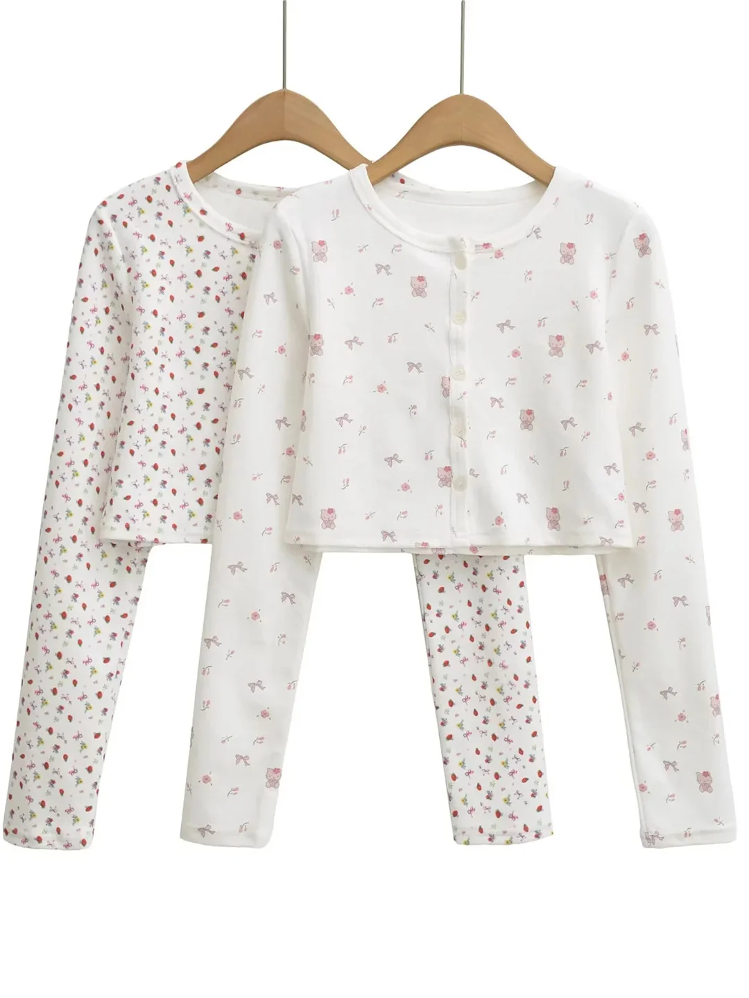 Женский кардиган-пальто с длинным рукавом, утепленный, с цветочным принтом, на пуговицах, приталенный, с высокой талией, для осени
Женский кардиган-пальто с длинным рукавом, утепленный, с цветочным принтом, на пуговицах, приталенный, с высокой талией, для осени