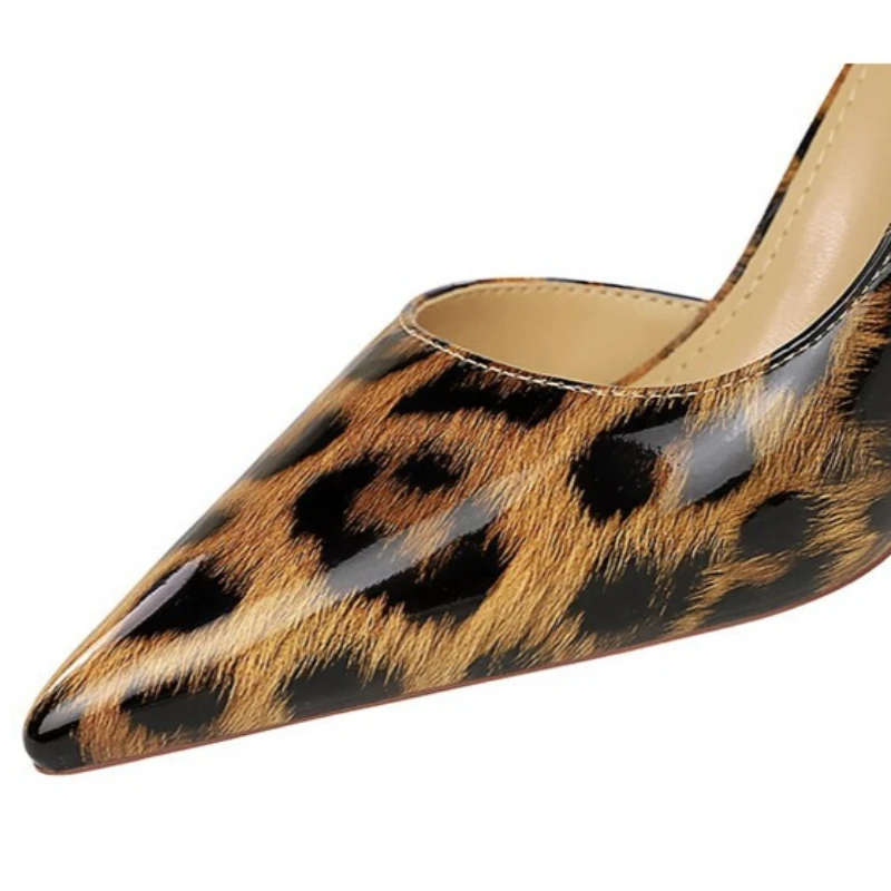 BIGTREE Shoes Leopard Women Pumps Stiletto 7.5 Cm 10 Cm Patent Leather High Heels Sexy Party Shoes Pointed Tip Ladies Shoes New
BIGTREE Shoes Leopard Women Pumps Stiletto 7.5 Cm 10 Cm Patent Leather High Heels Sexy Party Shoes Pointed Tip Ladies Shoes New