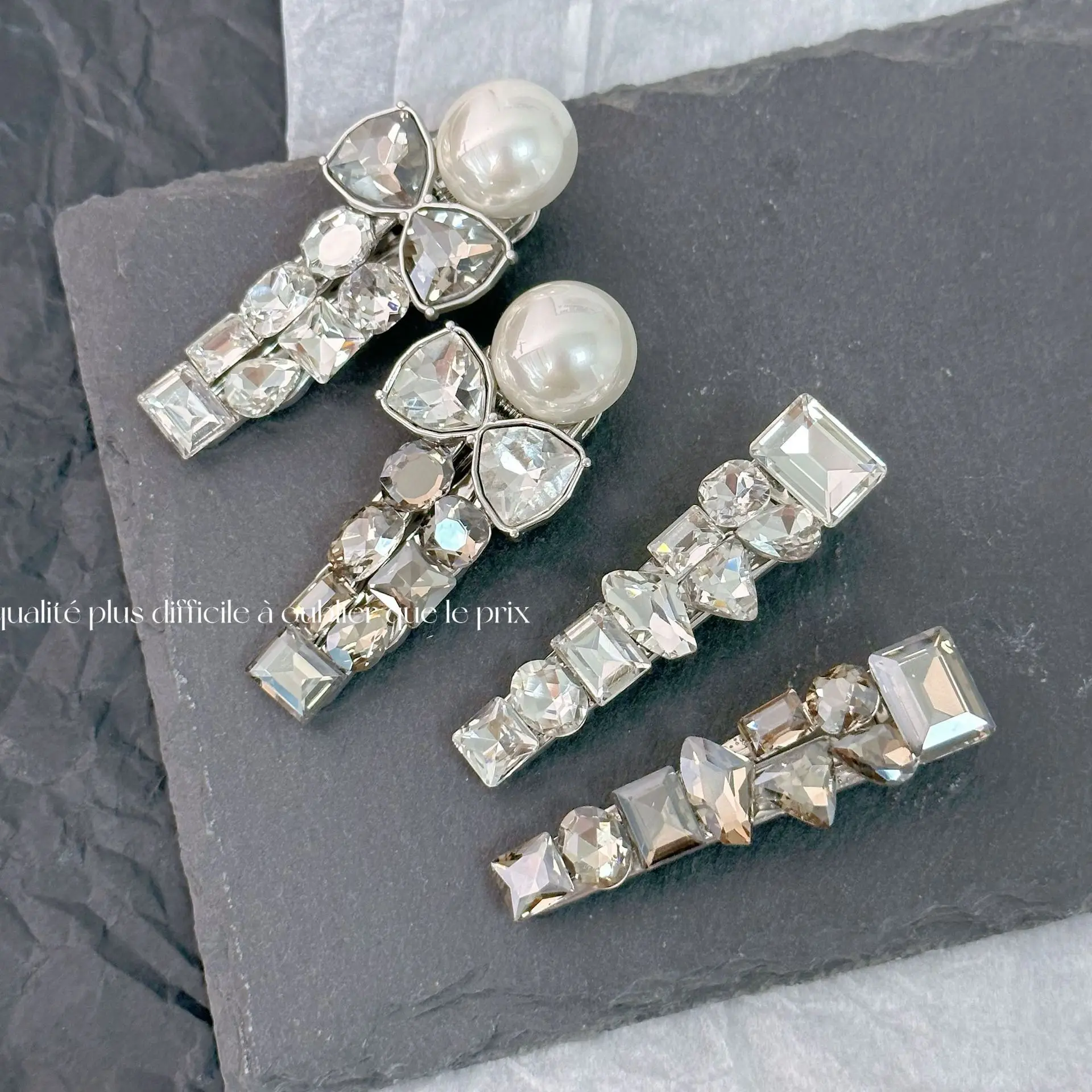 Korean Premium Heavy Sparkle Rhinestone Hair Clip Light Luxury Side Bangs Flyaway Duckbill Clasp Non Slip Strong Grip Women
Korean Premium Heavy Sparkle Rhinestone Hair Clip Light Luxury Side Bangs Flyaway Duckbill Clasp Non Slip Strong Grip Women