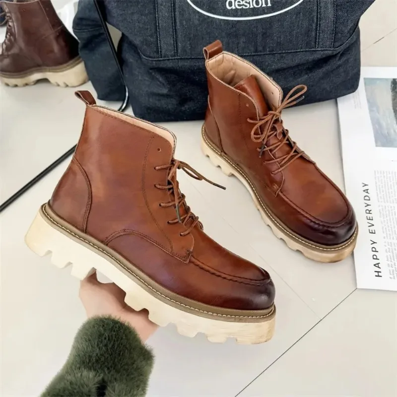 Men's British Retro Casual Boots Fashion Thick Sole Heightened Work Mens Shoes Lace-up Comfortable Outdoor Flats Oxfords Boots
Men's British Retro Casual Boots Fashion Thick Sole Heightened Work Mens Shoes Lace-up Comfortable Outdoor Flats Oxfords Boots