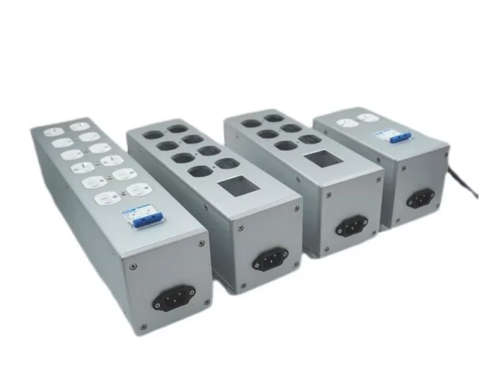 YR/Full Aluminum Alloy Chassis for Power Amplifiers & Decoders/Power Strip, US Standard Power Filter Enclosure (95*106* mm)
YR/Full Aluminum Alloy Chassis for Power Amplifiers & Decoders/Power Strip, US Standard Power Filter Enclosure (95*106* mm)