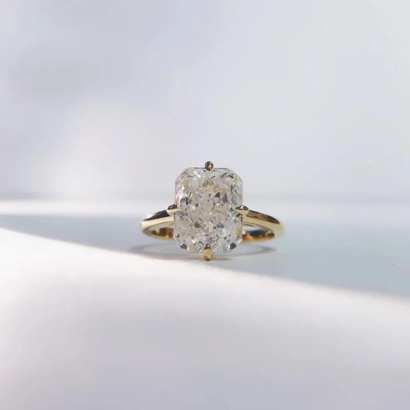 Elnar Jewelry 4Ct 8*10mm Radiant Cut Created High Carbon Diamond Engagement Ring 925 Sterling Silver Jewelry Wedding Ring 229
Elnar Jewelry 4Ct 8*10mm Radiant Cut Created High Carbon Diamond Engagement Ring 925 Sterling Silver Jewelry Wedding Ring 229