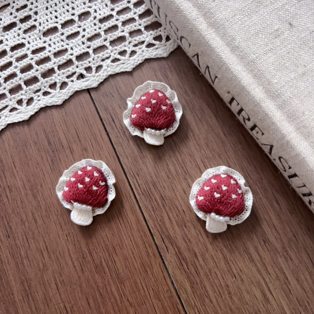 Premium Lace Edge Stuffed Mushroom Hair Clip Versatile Embellishment for Shoes Socks Bag Hat Clothing Accessory
Premium Lace Edge Stuffed Mushroom Hair Clip Versatile Embellishment for Shoes Socks Bag Hat Clothing Accessory