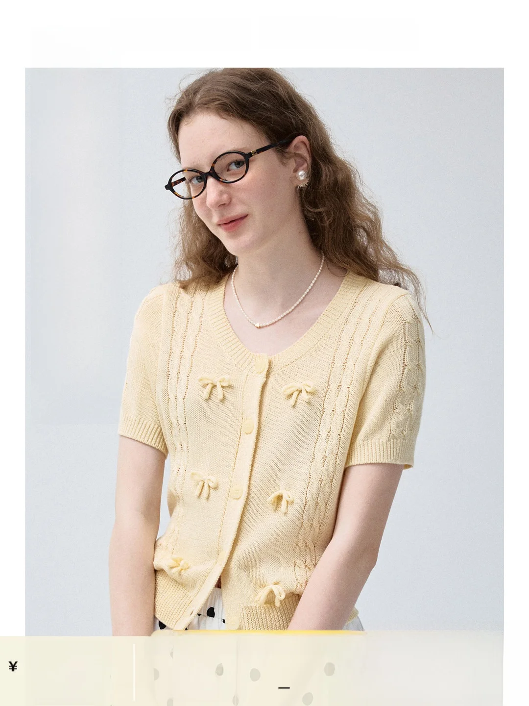 Rui plus Size Women's Hollow out Knitted Short Sleeve T-Shirt Knot Girliness Summer Top Breathable Korean Style
Rui plus Size Women's Hollow out Knitted Short Sleeve T-Shirt Knot Girliness Summer Top Breathable Korean Style