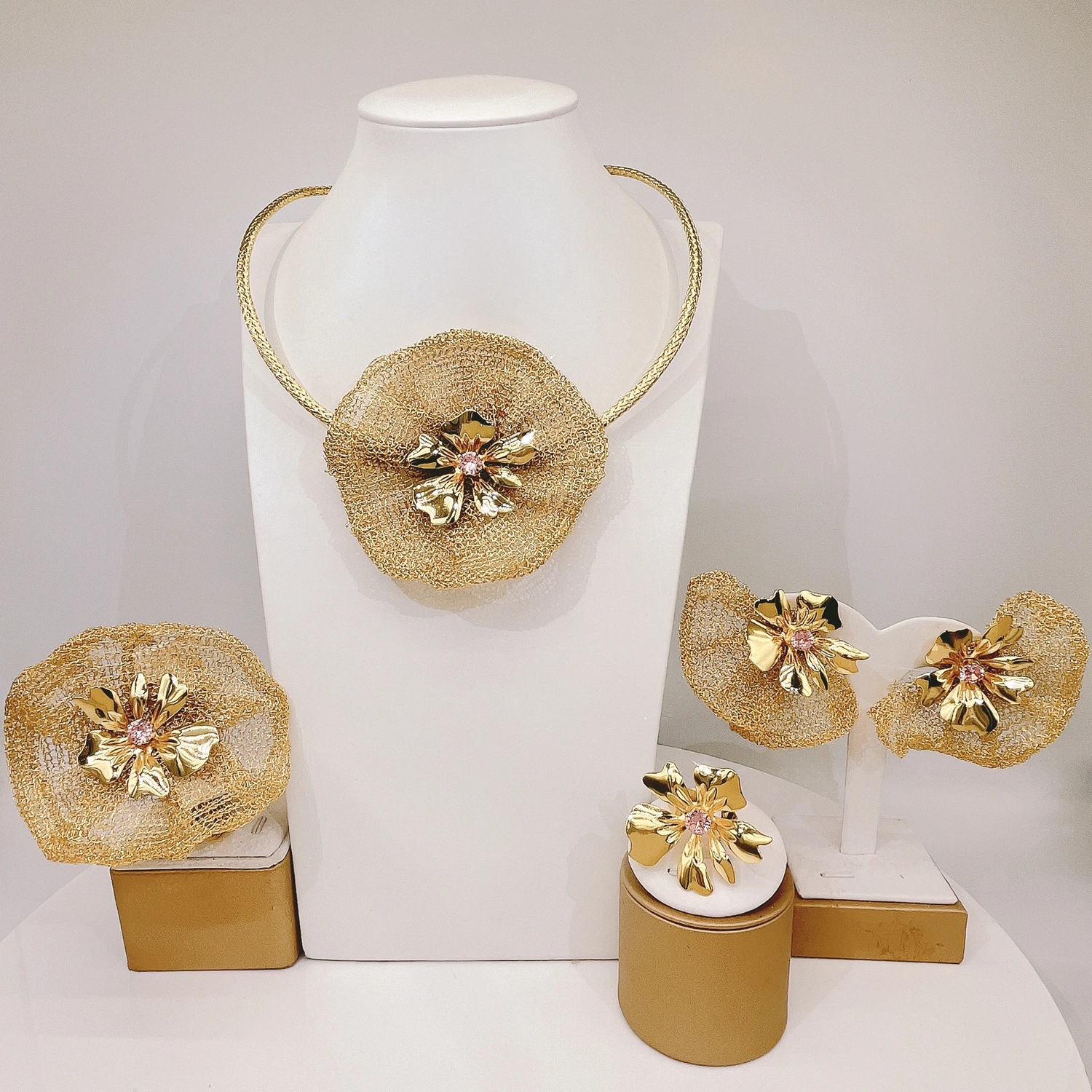 Yulaili stud big flower Jewelry set fashion factory wholesale Collar Brazalete Aretes Anillo Free Shipping for navidad Christmas
Yulaili stud big flower Jewelry set fashion factory wholesale Collar Brazalete Aretes Anillo Free Shipping for navidad Christmas