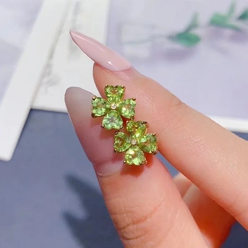 Allergy free 925 silver earrings natural peridot earirngs 4mm total 2.4ct genuine peridot jewelry with 18K gold plating
Allergy free 925 silver earrings natural peridot earirngs 4mm total 2.4ct genuine peridot jewelry with 18K gold plating