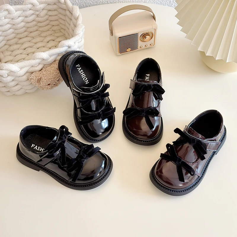 Children's Leather Shoes Lolita Princess Shoes for Girls Elegant Bowknot Versatile Kids Fashion Causal Mary Jane Shoes Glossy PU
Children's Leather Shoes Lolita Princess Shoes for Girls Elegant Bowknot Versatile Kids Fashion Causal Mary Jane Shoes Glossy PU