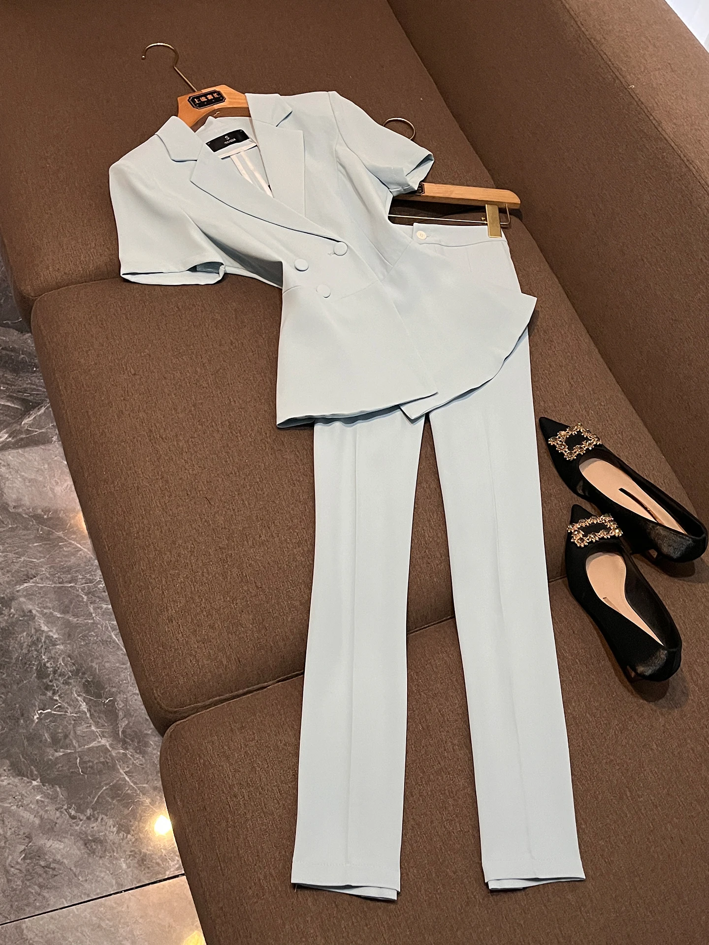 Business Casual Style Women's Suit Set Double Breasted Professional Fashionable Slim Fit Workwear Chinese Brand P292
Business Casual Style Women's Suit Set Double Breasted Professional Fashionable Slim Fit Workwear Chinese Brand P292