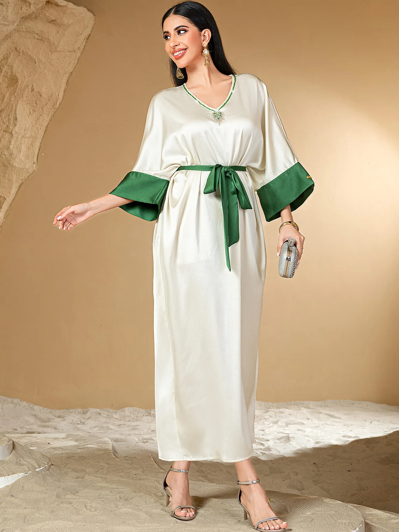Ramadan Diamonds Abaya Dubai Kaftan Women Muslim Maxi Dress Eid Djellaba Caftan Morocco Femme Robe Islam Clothing Vestidos Gown
Ramadan Diamonds Abaya Dubai Kaftan Women Muslim Maxi Dress Eid Djellaba Caftan Morocco Femme Robe Islam Clothing Vestidos Gown