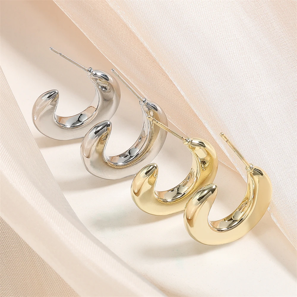 UILZ Trendy U-shaped Smooth Metal Drop Earrings For Female Hollow Geometry Water Drop Oval Design Women's Dangle Earrings
UILZ Trendy U-shaped Smooth Metal Drop Earrings For Female Hollow Geometry Water Drop Oval Design Women's Dangle Earrings