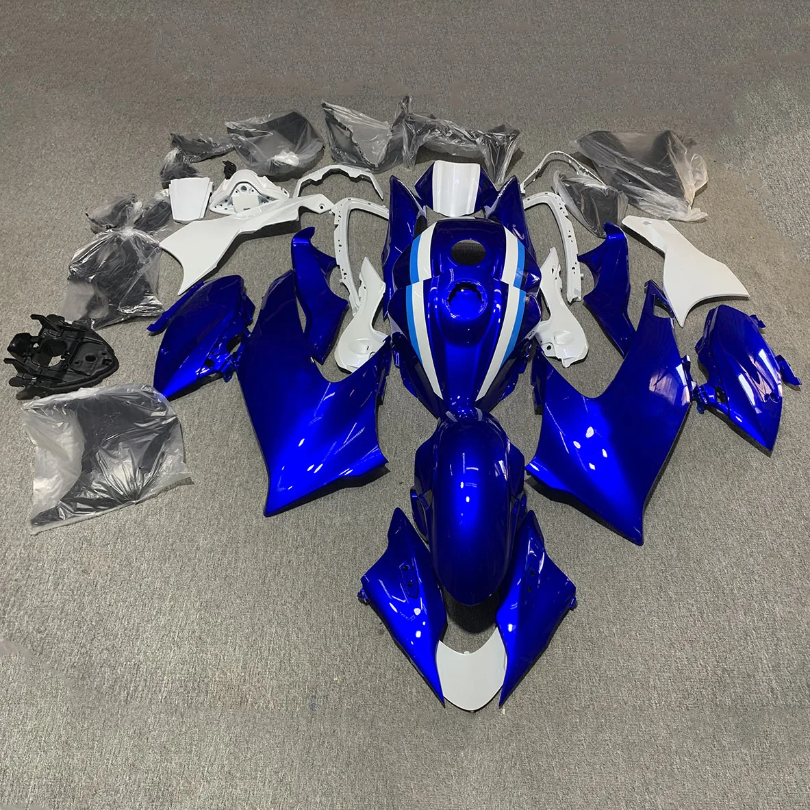 Для Suzuki Hayabusa GSX1300R 2021-2025 комплект для замены кузова обтекателя мотоцикла GSXR 1300 2024 2023 2022 GSX 1300R
Для Suzuki Hayabusa GSX1300R 2021-2025 комплект для замены кузова обтекателя мотоцикла GSXR 1300 2024 2023 2022 GSX 1300R