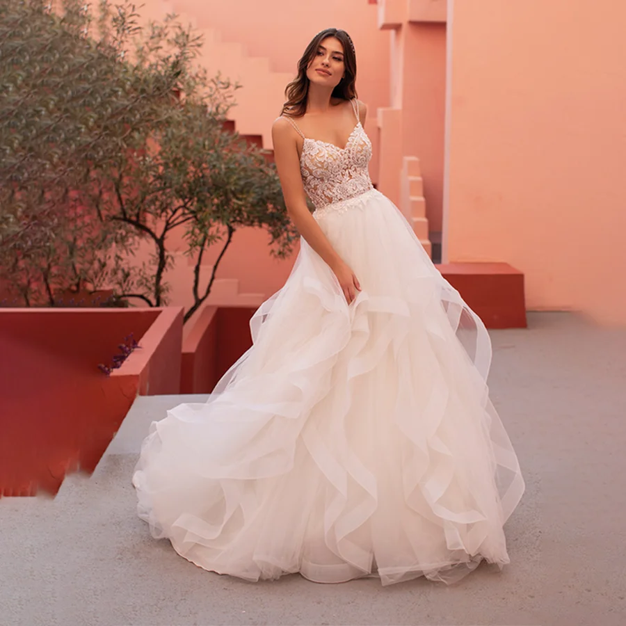 Sleeveless Sweetheart Neckline Wedding Dress With Sheer Mesh Skirt And Back Zipper With Buttons A-line Sweep Train Wedding Gown
Sleeveless Sweetheart Neckline Wedding Dress With Sheer Mesh Skirt And Back Zipper With Buttons A-line Sweep Train Wedding Gown