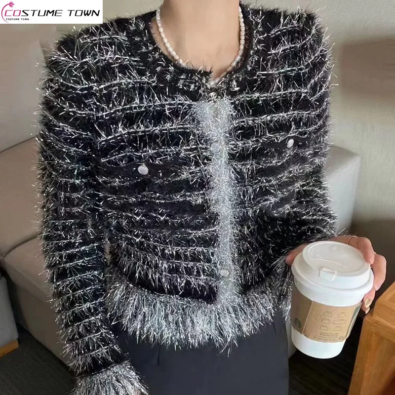 Autumn and Winter Korean Edition New Fashionable High end Round Neck Knitted Cardigan Sweater
Autumn and Winter Korean Edition New Fashionable High end Round Neck Knitted Cardigan Sweater