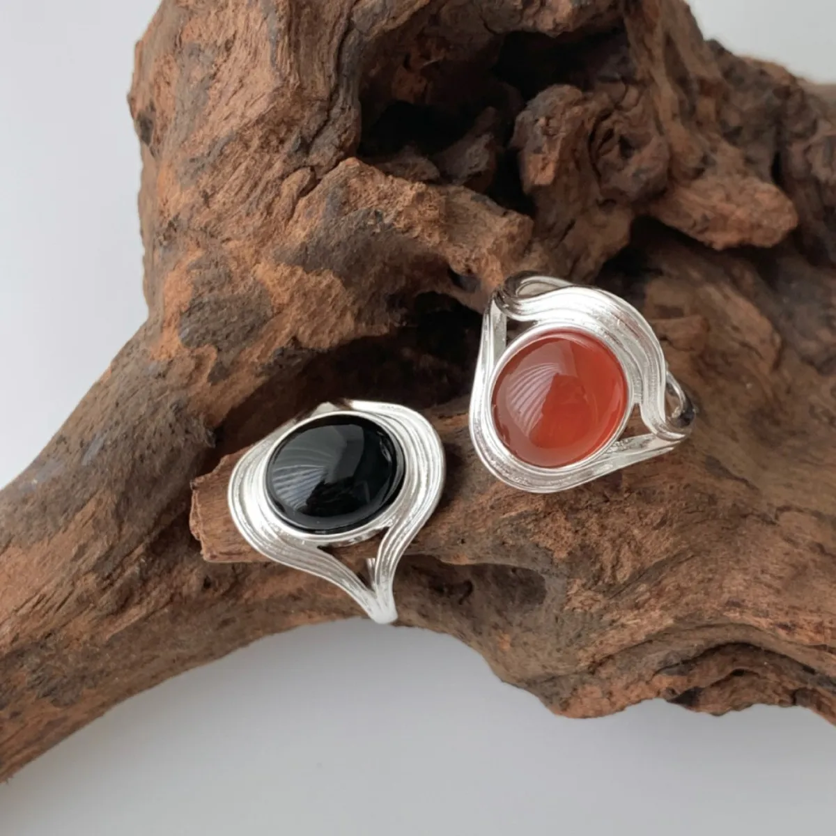 925 Silver Open Finger Ring Black Red Flower Love Geometric Stackable Punk For Women Girl Jewelry Gift Dropship Wholesale
925 Silver Open Finger Ring Black Red Flower Love Geometric Stackable Punk For Women Girl Jewelry Gift Dropship Wholesale