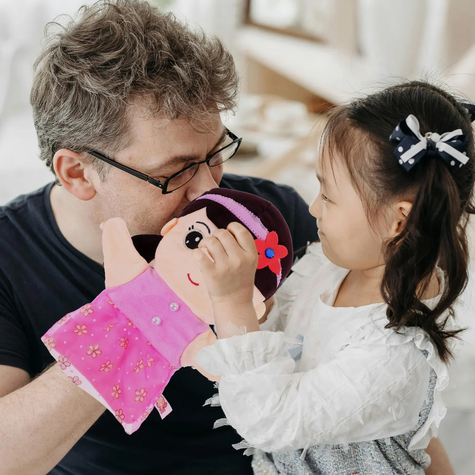 1Pcs Adorable Cartoon Hand Puppet Kids Educational Storytelling Aid Creativity Enhancement Parent Child
1Pcs Adorable Cartoon Hand Puppet Kids Educational Storytelling Aid Creativity Enhancement Parent Child