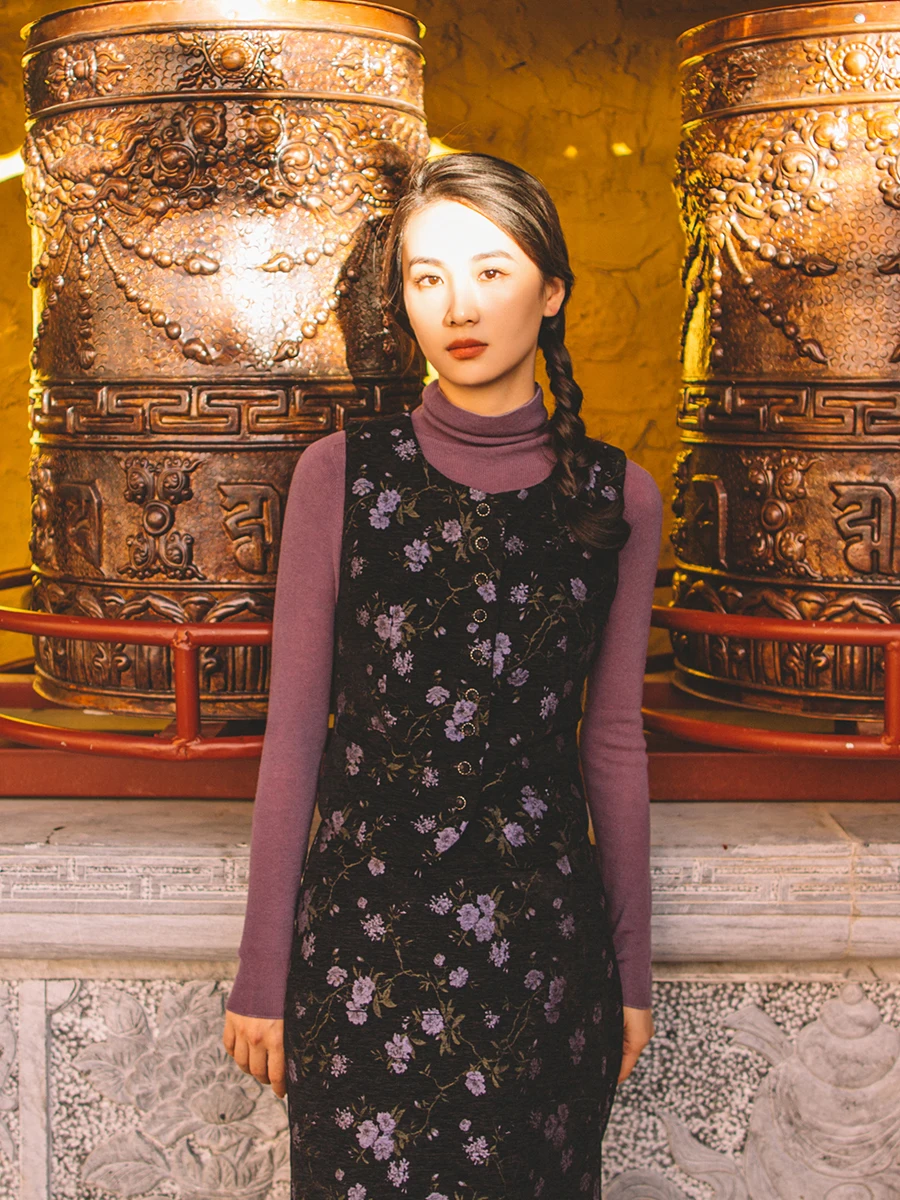 Оригинальный дизайн Sahara Jinhua Spring Dr Thiened Retro eneil, облегающий комплект с юбкой с фианитом, женский жилет Dring
Оригинальный дизайн Sahara Jinhua Spring Dr Thiened Retro eneil, облегающий комплект с юбкой с фианитом, женский жилет Dring