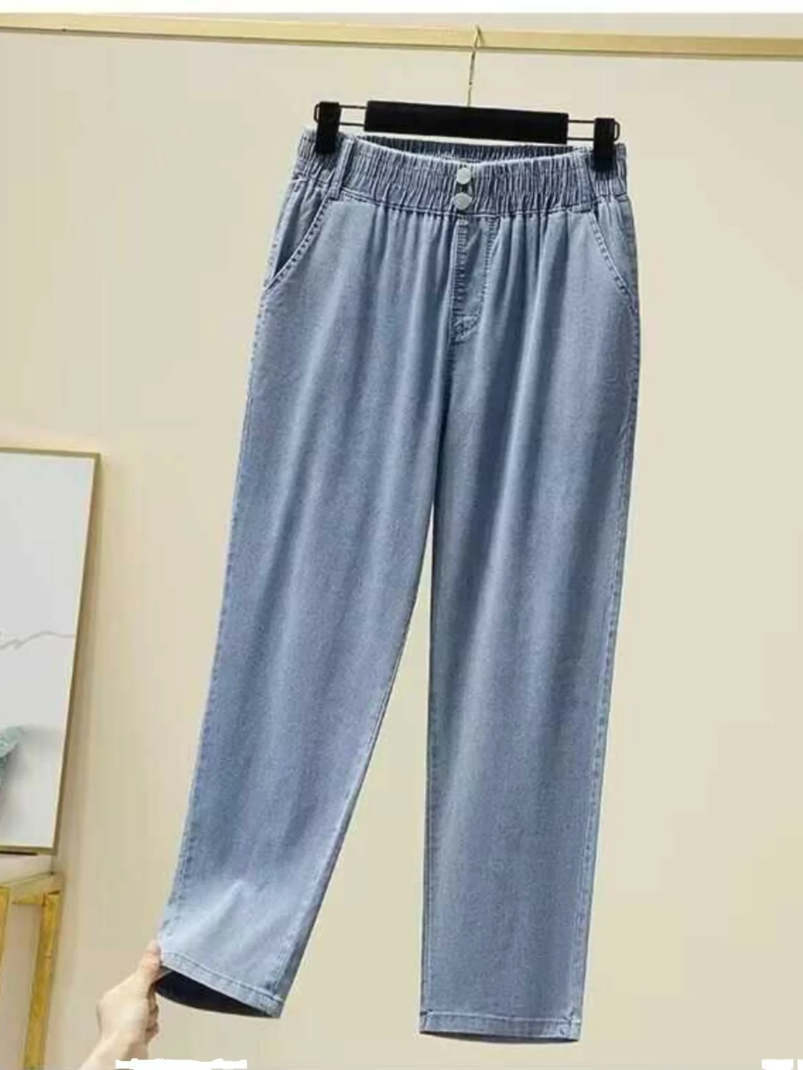 plus Size Summer Women's Light Colored Silk Denim Loose Harlan Eighteen Pants Thin Denim High Waist Button Fastening Jeans
plus Size Summer Women's Light Colored Silk Denim Loose Harlan Eighteen Pants Thin Denim High Waist Button Fastening Jeans