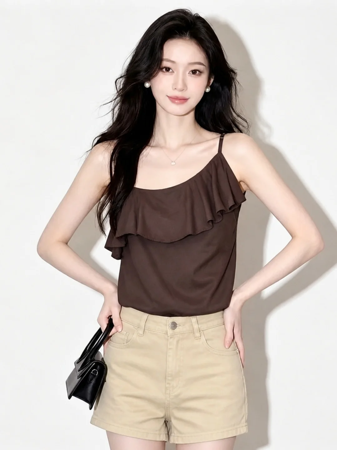 Summer 2026 Slimming Off-Shoulder Vest Fashionable Elegant Korean Style Women's Top with Lace Trim Sleeveless Straight Cut Silk
Summer 2026 Slimming Off-Shoulder Vest Fashionable Elegant Korean Style Women's Top with Lace Trim Sleeveless Straight Cut Silk