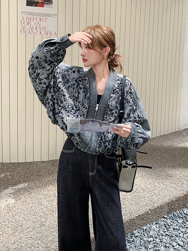 Retro Hong Kong Sle Color Blo Print ort Jaet Women's Ele Beautiful Top Zipper Closure Long Sve V-Ne Daily Wear
Retro Hong Kong Sle Color Blo Print ort Jaet Women's Ele Beautiful Top Zipper Closure Long Sve V-Ne Daily Wear