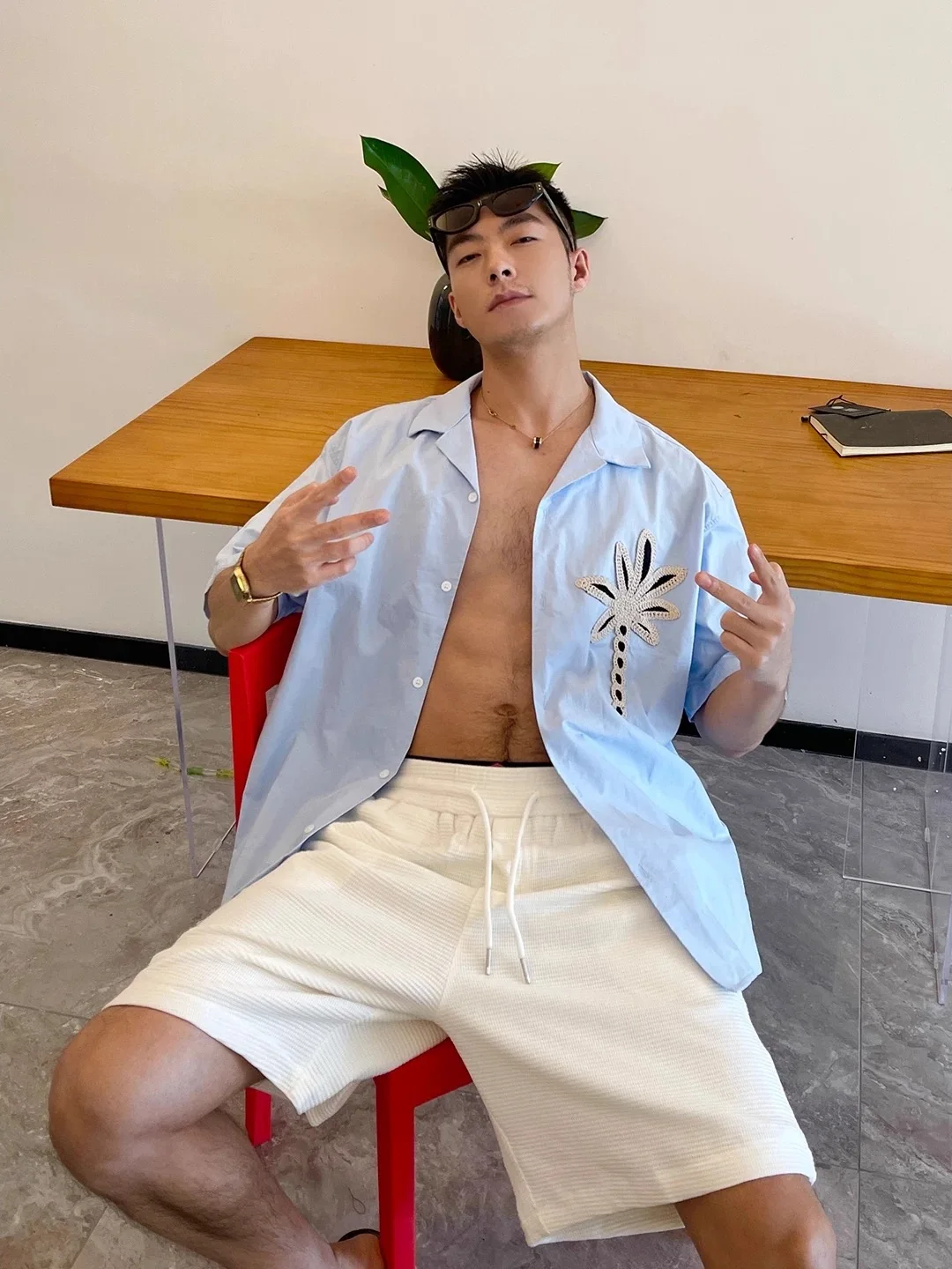 Men Trendy Beach Holiday Palm Tree Shirts Tops Male Summer Blue White Plus Size Blouse Ethnic Tropical Charming Vacation Tees
Men Trendy Beach Holiday Palm Tree Shirts Tops Male Summer Blue White Plus Size Blouse Ethnic Tropical Charming Vacation Tees