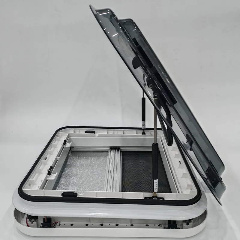 960x650mm Camper Roof Window RV Skylight With 70 Degree Opening Angle Clip-On Design And Integrated LED Lighting System
960x650mm Camper Roof Window RV Skylight With 70 Degree Opening Angle Clip-On Design And Integrated LED Lighting System