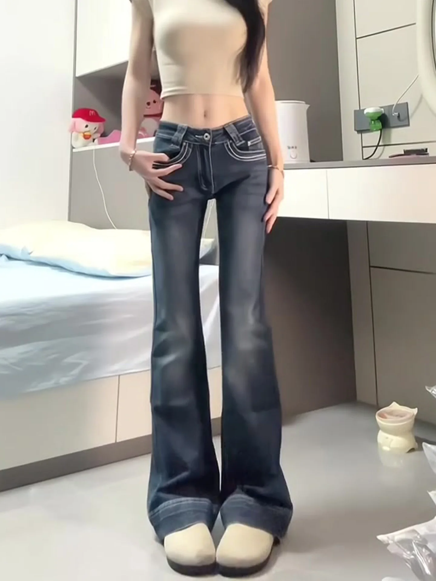 Low Waist Blue Washed Distressed Slim Fit Women's Jeans Summer New Style Bell Bottom American Narrow Version Pants
Low Waist Blue Washed Distressed Slim Fit Women's Jeans Summer New Style Bell Bottom American Narrow Version Pants