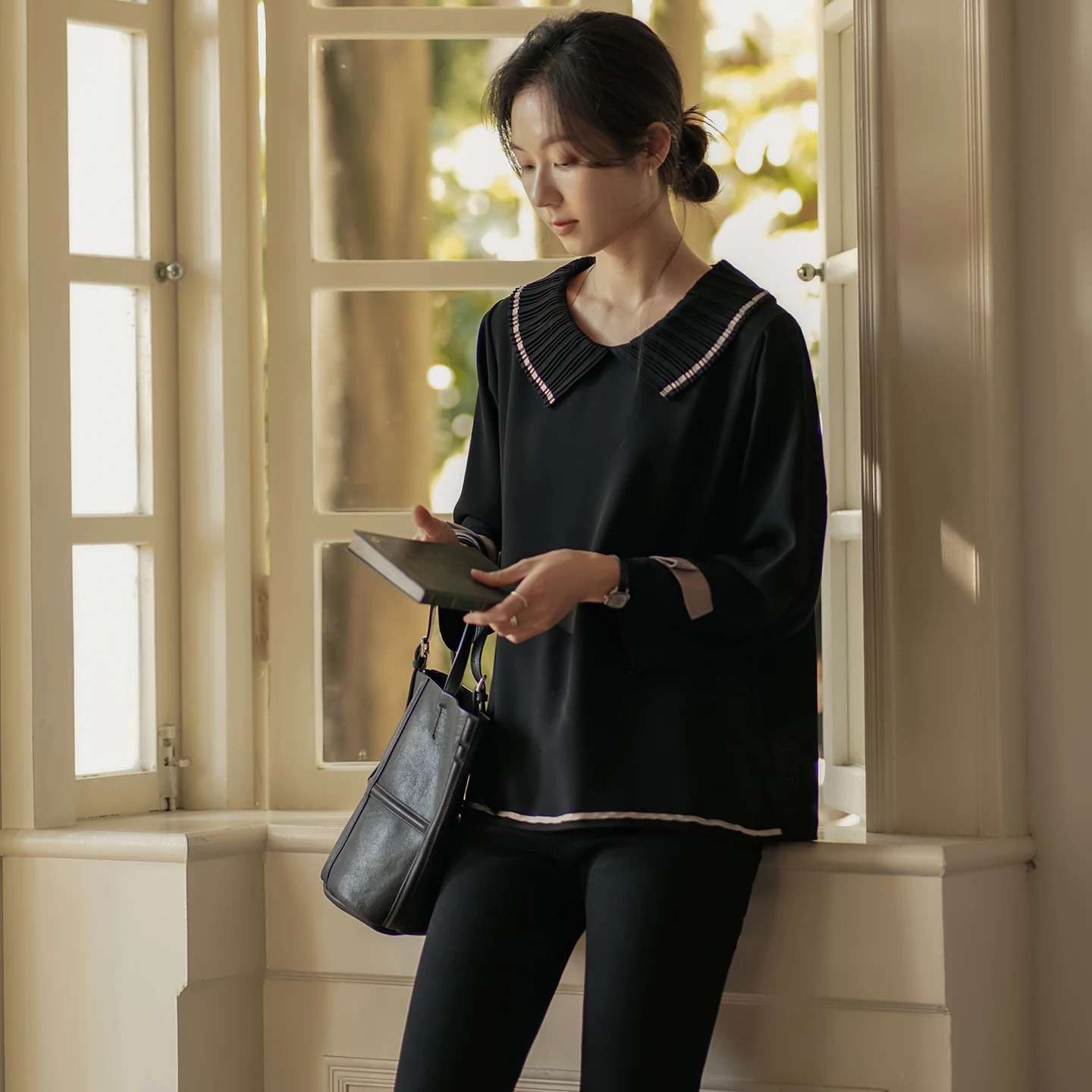 Loose Korean Style Women's Shirt Pleated Color Block 3D Doll Collar Spring 2026 Breathable Polyester Fiber Regular Sleeve
Loose Korean Style Women's Shirt Pleated Color Block 3D Doll Collar Spring 2026 Breathable Polyester Fiber Regular Sleeve