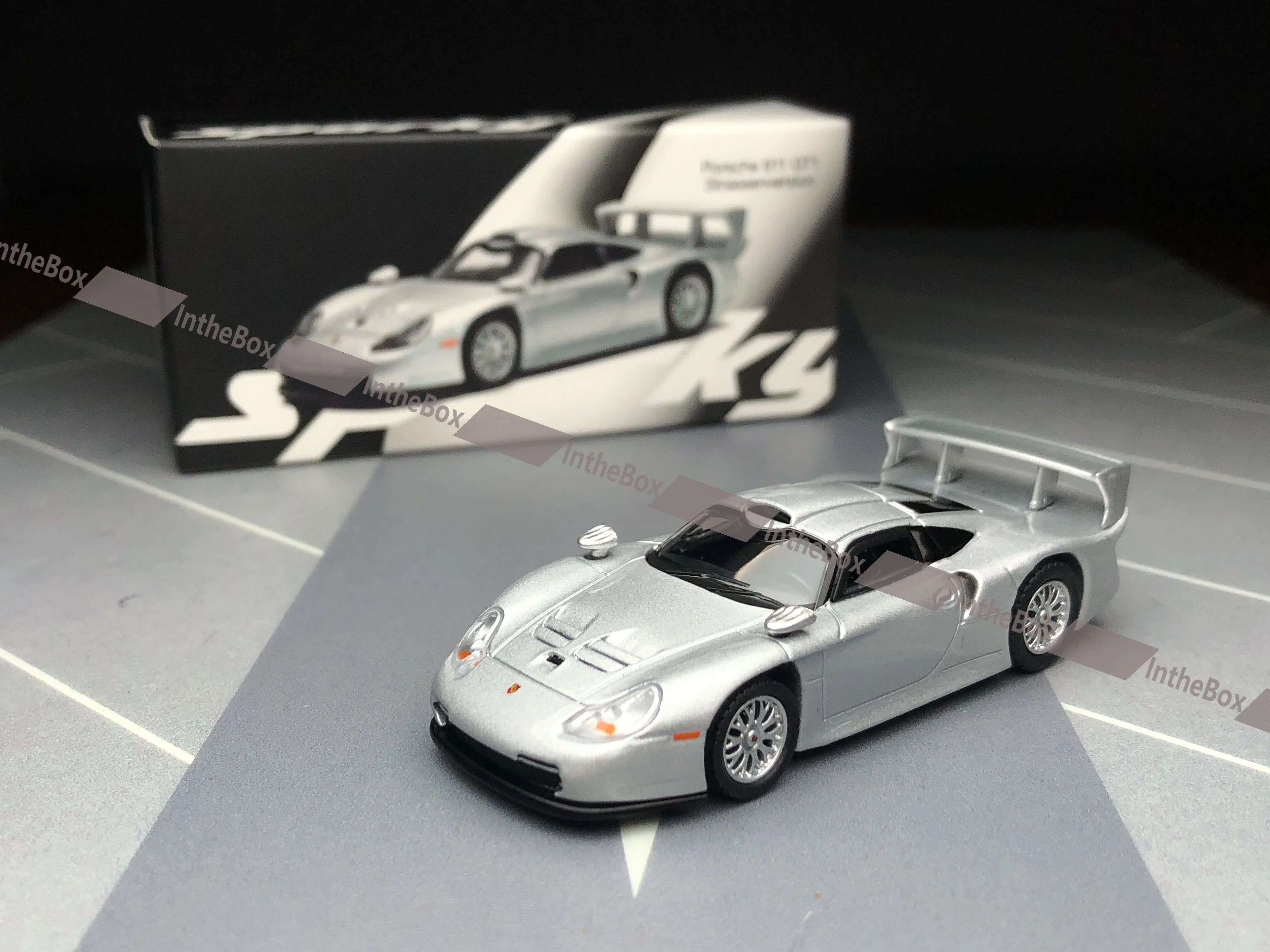 Sparky 1:64 911 GT1 Модель EVO, литая под давлением металлическая коллекция автомобилей, ограниченная серия, игрушки для хобби
Sparky 1:64 911 GT1 Модель EVO, литая под давлением металлическая коллекция автомобилей, ограниченная серия, игрушки для хобби