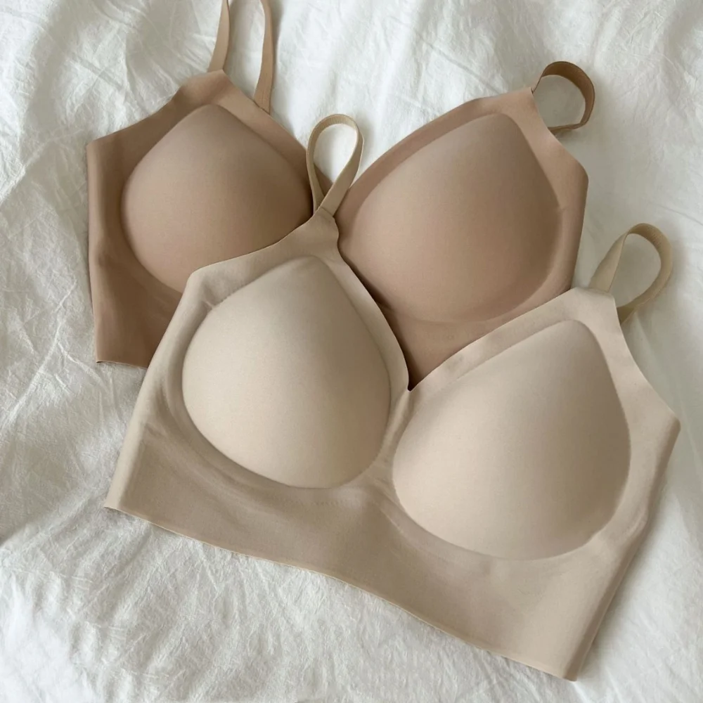 Simple No Trace Seamless Brassiere Thin Close-fitting Wireless Deep V Bra Push-up Lingerie Underwear for Women Yoga
Simple No Trace Seamless Brassiere Thin Close-fitting Wireless Deep V Bra Push-up Lingerie Underwear for Women Yoga