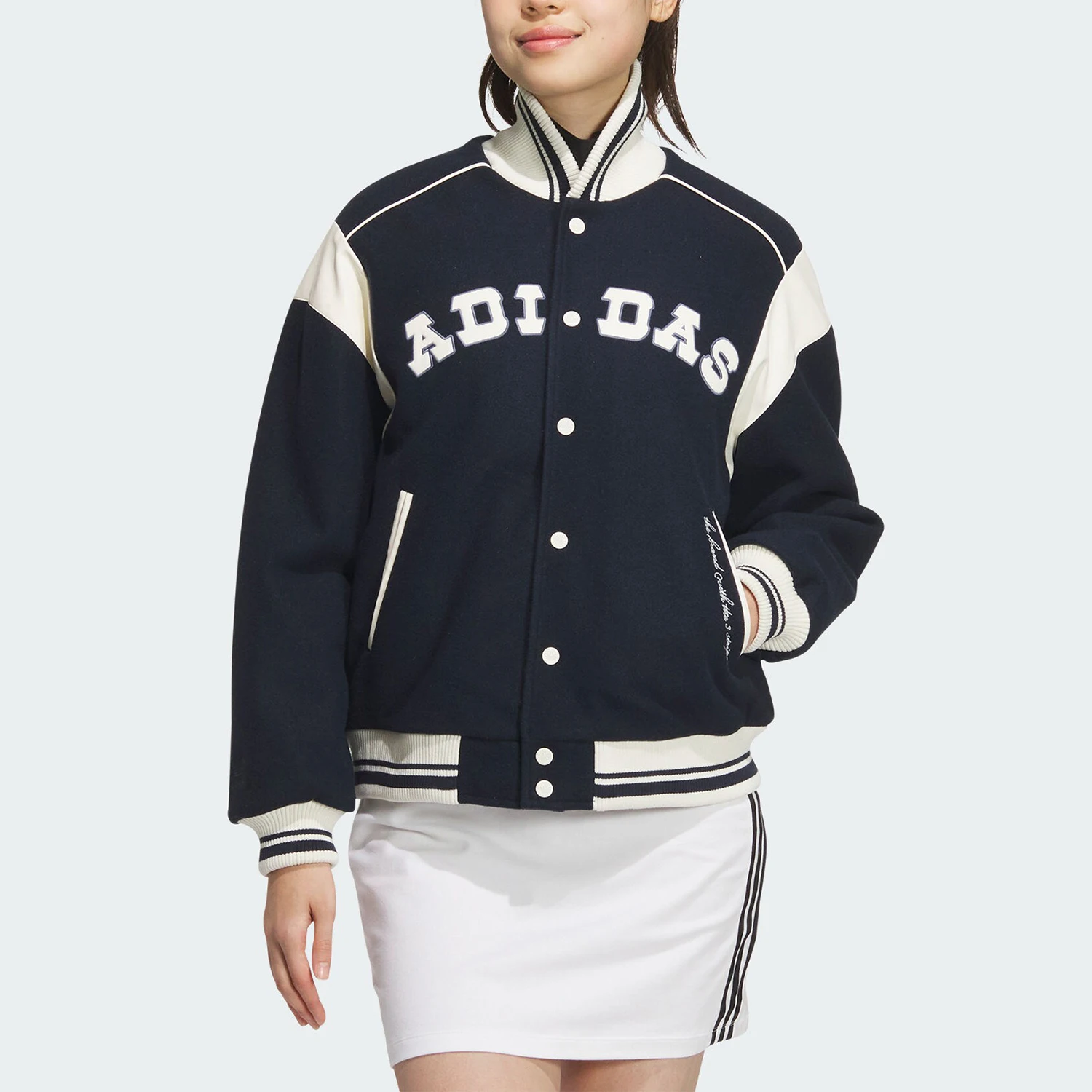 Adidas Originals Женская теплая спортивная куртка в стиле пэчворк JD6379
Adidas Originals Женская теплая спортивная куртка в стиле пэчворк JD6379