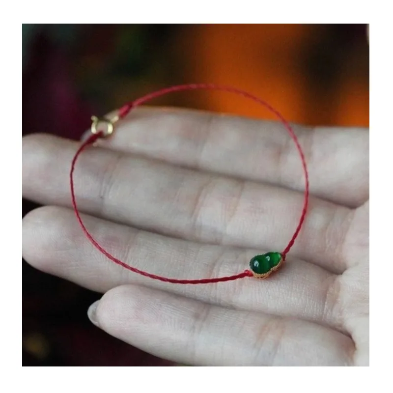 Plated Chinese Mini Gourd Retro Handwoven Ring Women's Handmade Red Rope Imitation Chalcedony Ring Adjustable
Plated Chinese Mini Gourd Retro Handwoven Ring Women's Handmade Red Rope Imitation Chalcedony Ring Adjustable
