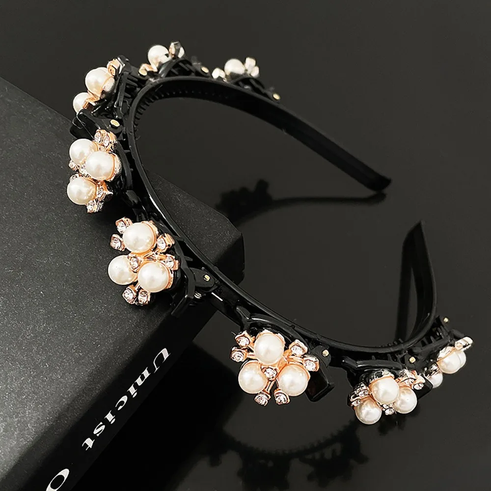 Rhinestone Lazy Girls Hair Braider Hair Hoops Flower Pearl Braided Tools Hairband Elegant Face Washing Hair Toothed Headband
Rhinestone Lazy Girls Hair Braider Hair Hoops Flower Pearl Braided Tools Hairband Elegant Face Washing Hair Toothed Headband