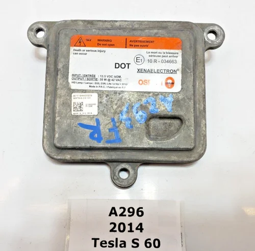 Для 12-16 OEM Tesla S передняя правая пассажирская фара ксеноновый HID балластный модуль 
Для 12-16 OEM Tesla S передняя правая пассажирская фара ксеноновый HID балластный модуль