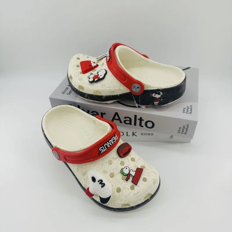 New Cute Snoopy Summer Outdoor Baotou Sandals Anime Peripheral Anti-Slip Straps Accessories Beach Sandals Slippers Birthday Gift
New Cute Snoopy Summer Outdoor Baotou Sandals Anime Peripheral Anti-Slip Straps Accessories Beach Sandals Slippers Birthday Gift