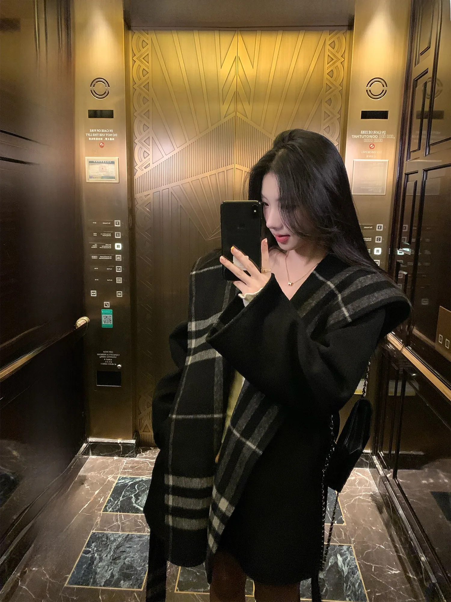 Yuzhiq Bla Plaid Woolen Coat Women's Autumn Winter Medium Length Double-sided Tweed Outerwear Commute Sle Pure E-commerce
Yuzhiq Bla Plaid Woolen Coat Women's Autumn Winter Medium Length Double-sided Tweed Outerwear Commute Sle Pure E-commerce