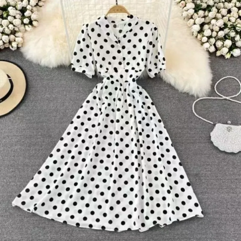 Women Polka Dot Print Long Dress Summer V Neck Short Sleeve A-line Elegant Holiday Dress Korean Bohemia High Waist Maxi Robe Y2k
Women Polka Dot Print Long Dress Summer V Neck Short Sleeve A-line Elegant Holiday Dress Korean Bohemia High Waist Maxi Robe Y2k