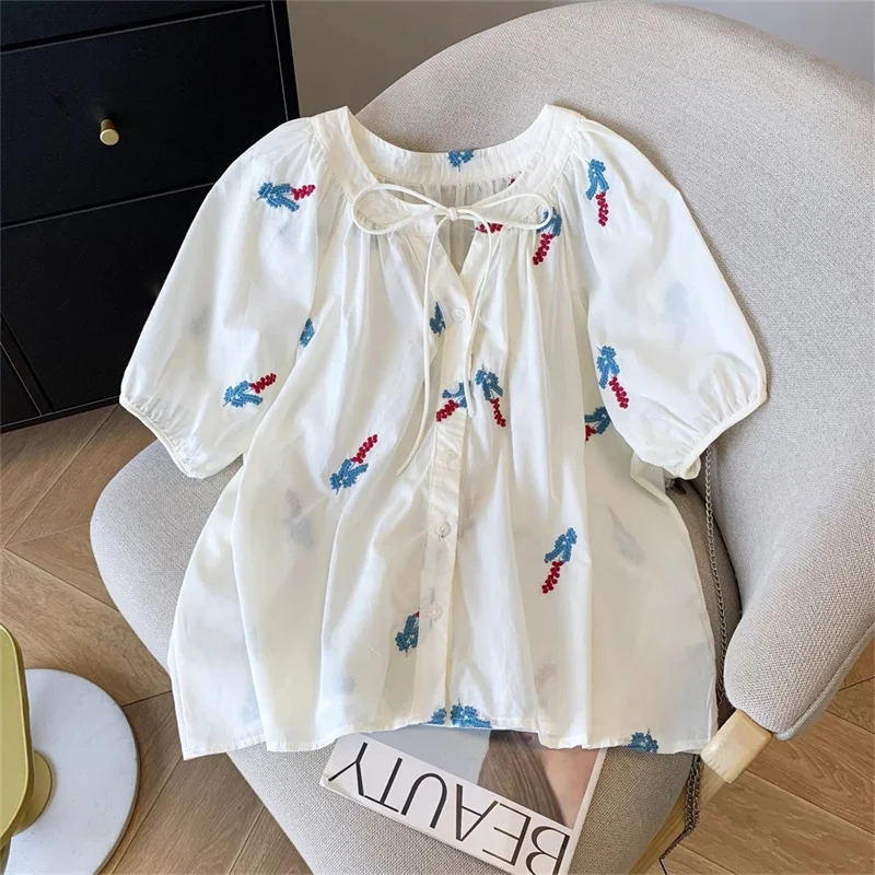 2023 летняя новая мода с круглым воротником на шнуровке и короткими рукавами, женские короткие пуловеры, абрикосовые белые повседневные женские тонкие блузки, топы
2023 летняя новая мода с круглым воротником на шнуровке и короткими рукавами, женские короткие пуловеры, абрикосовые белые повседневные женские тонкие блузки, топы