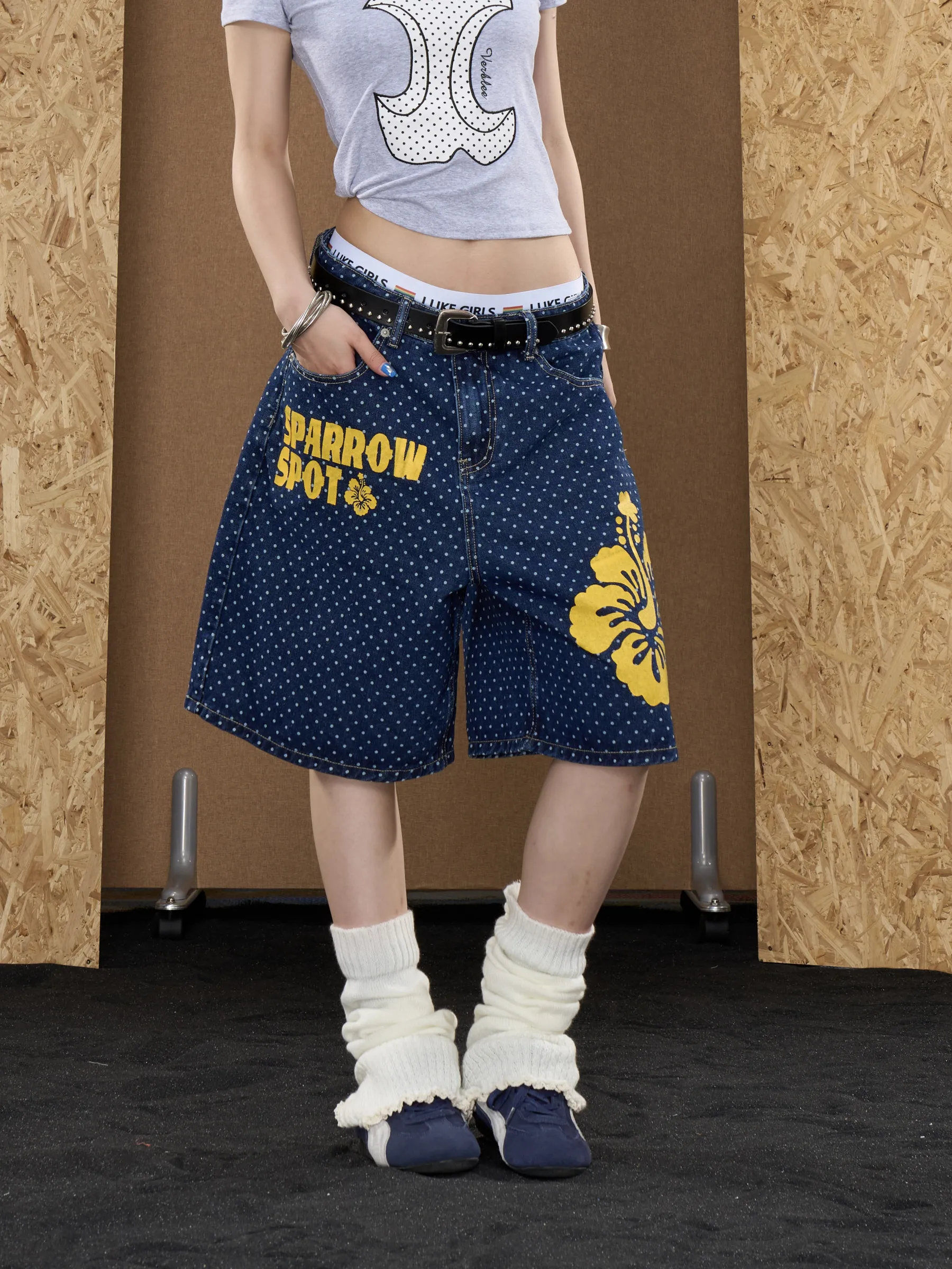 ONLPP American Retro Embroidered Flower Denim Shorts Women Summer Loose Casual Street Style Five-Point Pants Natural Waist
ONLPP American Retro Embroidered Flower Denim Shorts Women Summer Loose Casual Street Style Five-Point Pants Natural Waist