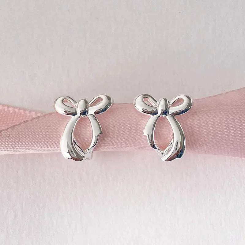 Real S925 Sterling Silver Irregular Hollow Bowknot Hoop Earrings for Women Cute Fine Jewelry Minimalist Accessories
Real S925 Sterling Silver Irregular Hollow Bowknot Hoop Earrings for Women Cute Fine Jewelry Minimalist Accessories