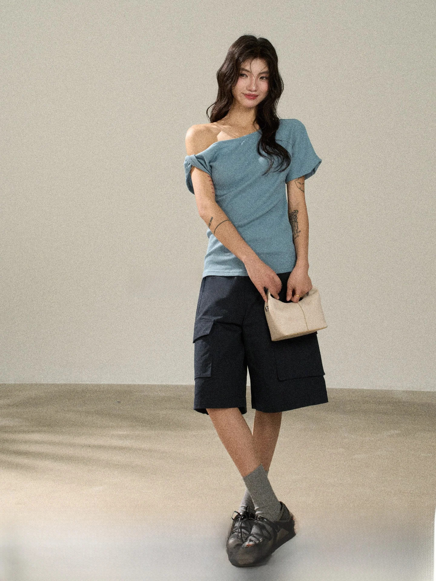 Flower7 Korean Style Asymmetric Shoulder Bared Slim Fit Short Sleeve T Shirt Women's Casual Top Breathable Summer Cotton Poly...
Flower7 Korean Style Asymmetric Shoulder Bared Slim Fit Short Sleeve T Shirt Women's Casual Top Breathable Summer Cotton Poly...