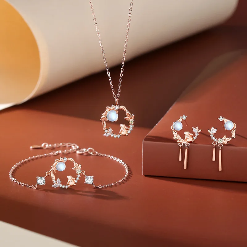European Sparkling S925 Silver Rabbit Pendant Necklace Earrings Bracelet Women's Birthday Gift Jewelry
European Sparkling S925 Silver Rabbit Pendant Necklace Earrings Bracelet Women's Birthday Gift Jewelry