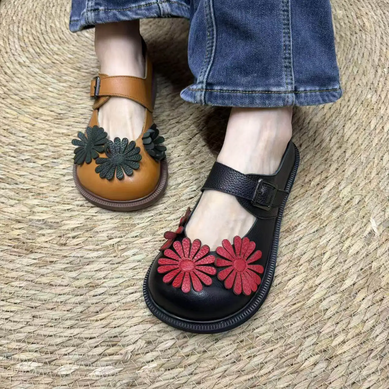 Birkuir Retro Flowers Flat Heel Shoes For Women Buckle Mary Jane Luxury Shoes Big Head Genuine Leather Casual Shoes For Ladies
Birkuir Retro Flowers Flat Heel Shoes For Women Buckle Mary Jane Luxury Shoes Big Head Genuine Leather Casual Shoes For Ladies