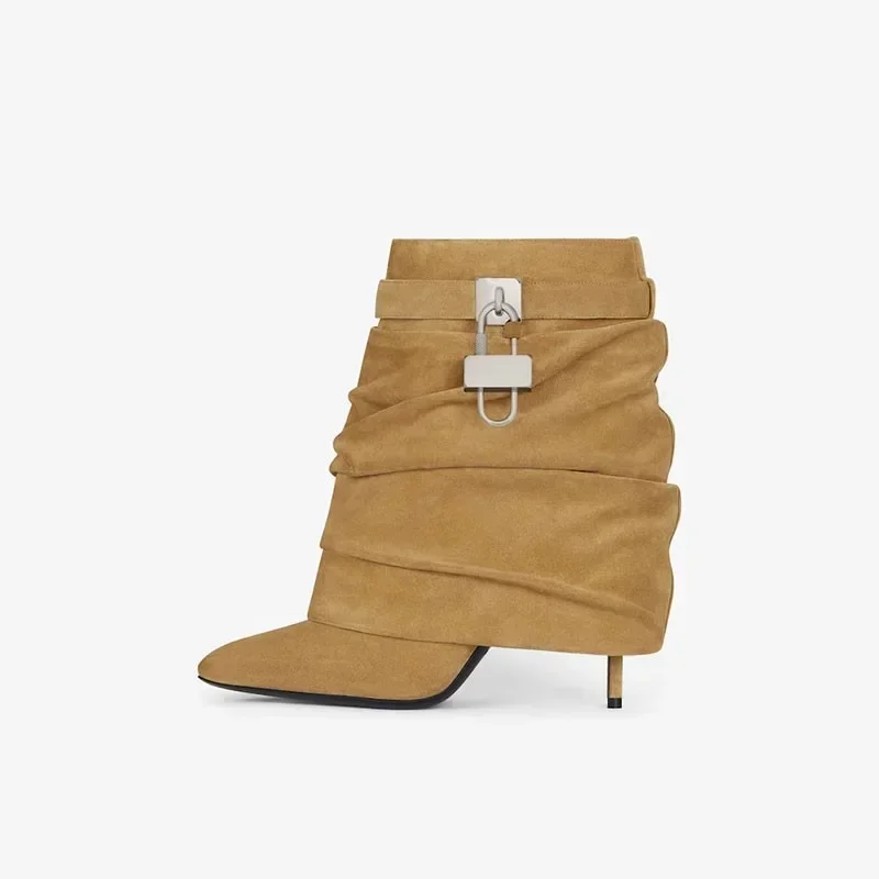 Новые женские кожаные ботильоны в стиле поп с металлической пряжкой, острым носком и тонким высоким каблуком — короткие голые ботинки с широким валом
Новые женские кожаные ботильоны в стиле поп с металлической пряжкой, острым носком и тонким высоким каблуком — короткие голые ботинки с широким валом