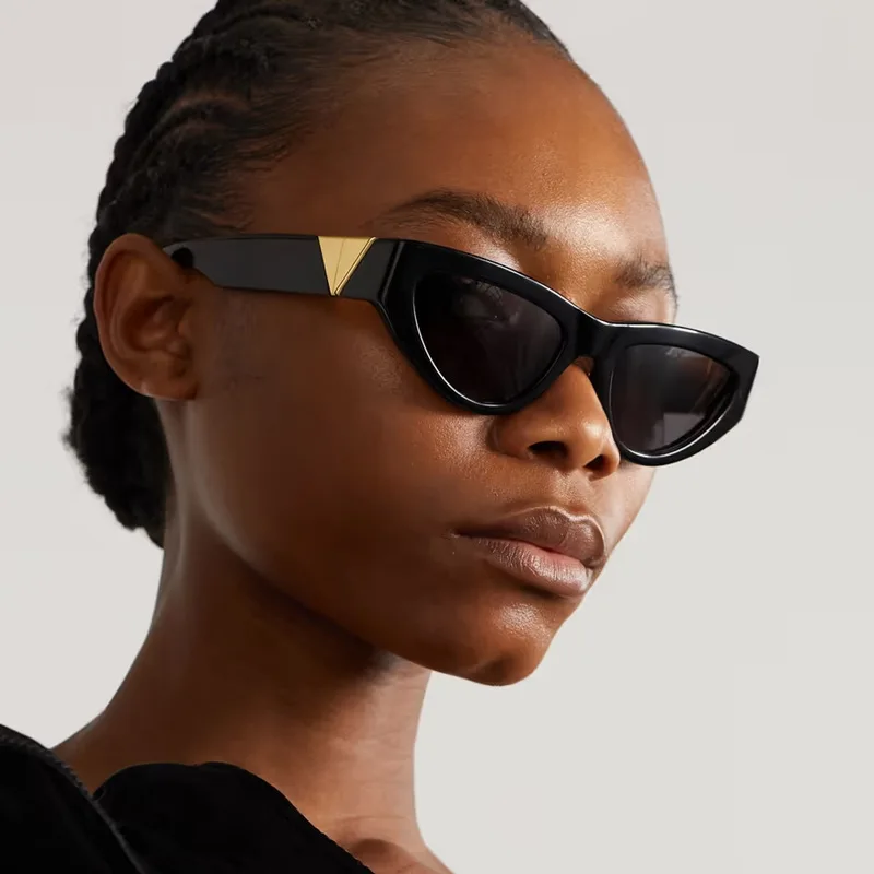 2023 luxury fashion Y2K ladies Sexy cat's eye sunglasses, retro street shooting driving Triangle unisex outdoor sunglasses UV400
2023 luxury fashion Y2K ladies Sexy cat's eye sunglasses, retro street shooting driving Triangle unisex outdoor sunglasses UV400