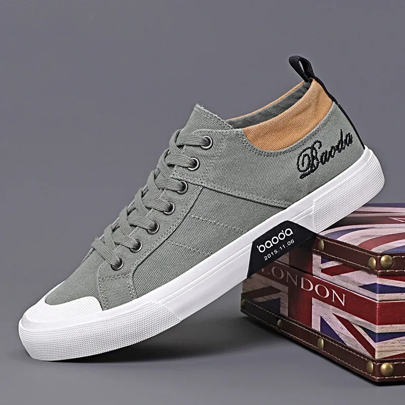 Autumn Mens Casual Shoes Cloth Lace-up Flat Shoes New Male Sneakers Luxury Design Canvas Shoes for Men Zapatillas Hombre 2025
Autumn Mens Casual Shoes Cloth Lace-up Flat Shoes New Male Sneakers Luxury Design Canvas Shoes for Men Zapatillas Hombre 2025